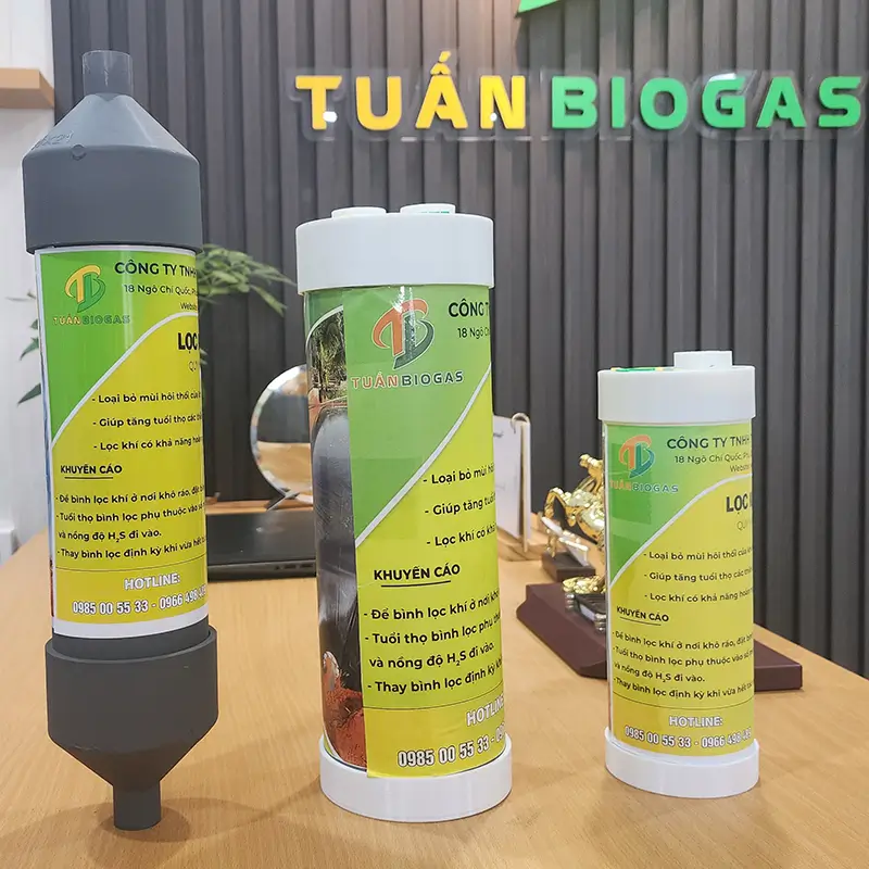 Bộ lọc khí biogas lắp thẳng đứng trước khi dẫn khí vào bếp