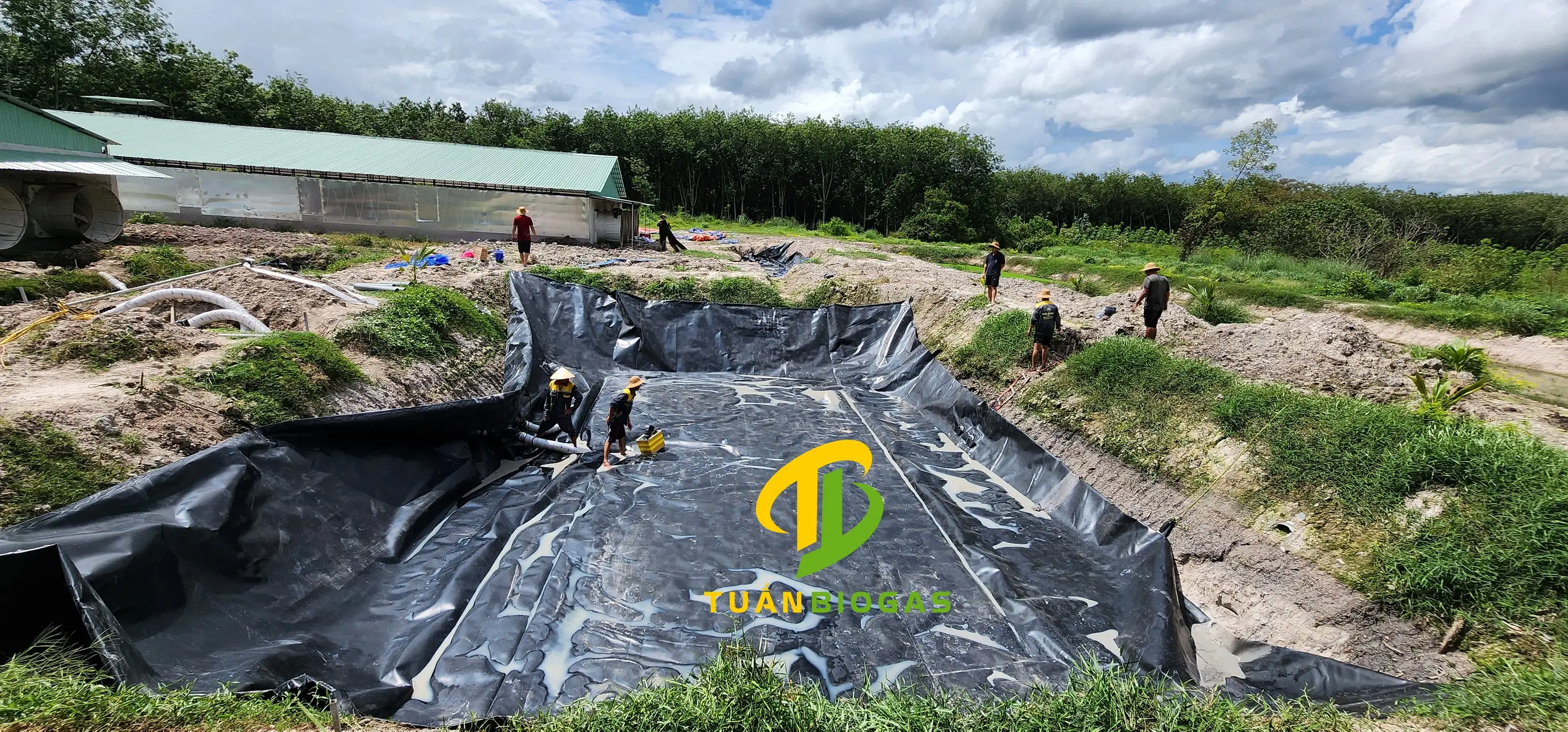 đào hố chứa đúng kỹ thuật túi biogas 700 khối
