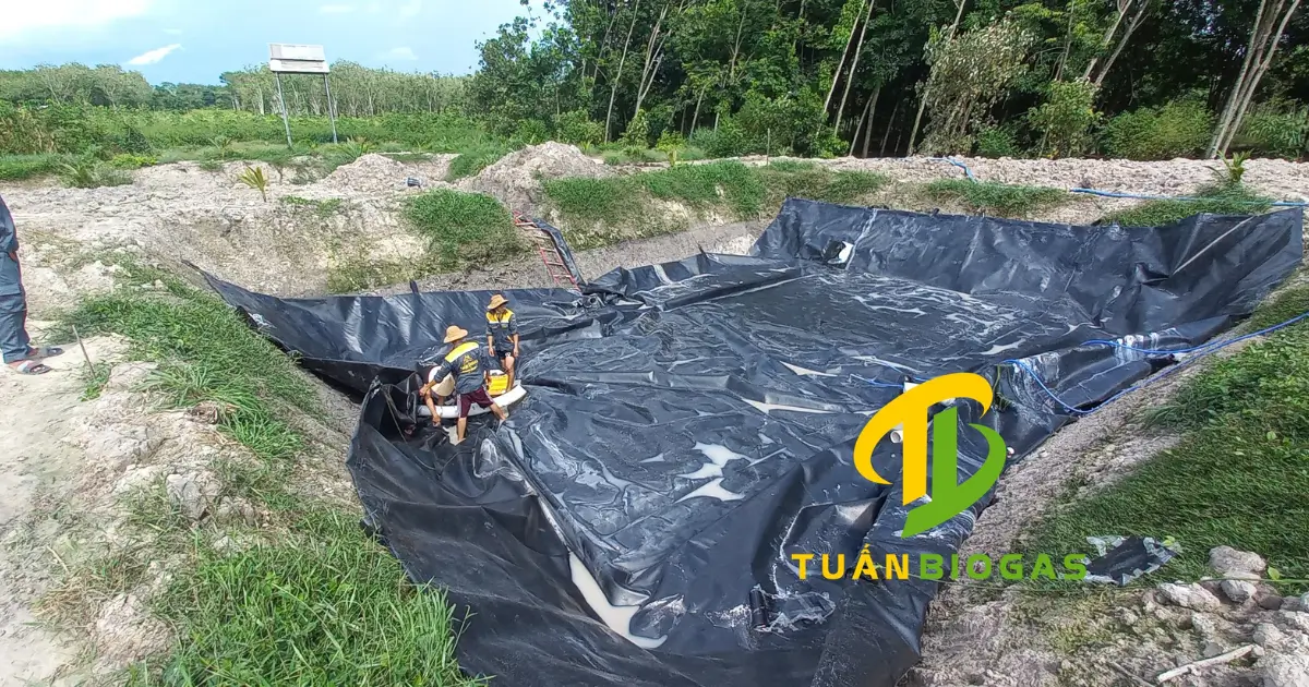 buoc-2-trai-va-dinh-vi-tui-biogas-HDPE